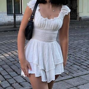 THE LOVE GALORE ROMPER WHITE LOWER IMPACT OH POLLY